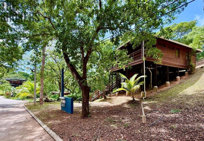 Prodej bytu 3+kk, Coxen Hole, Roatán, Honduras, 111 m2