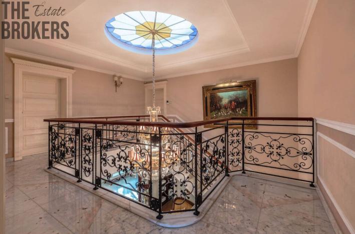 Prodej rodinného domu, Praha - Dolní Měcholupy, U přejezdu, 359 m2