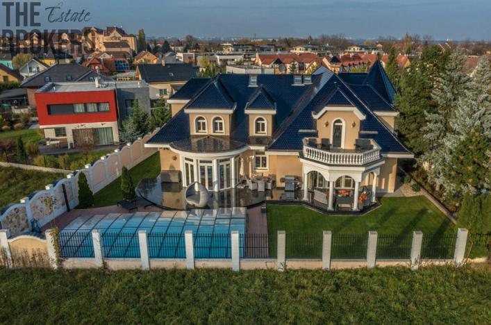 Prodej rodinného domu, Praha - Dolní Měcholupy, U přejezdu, 359 m2