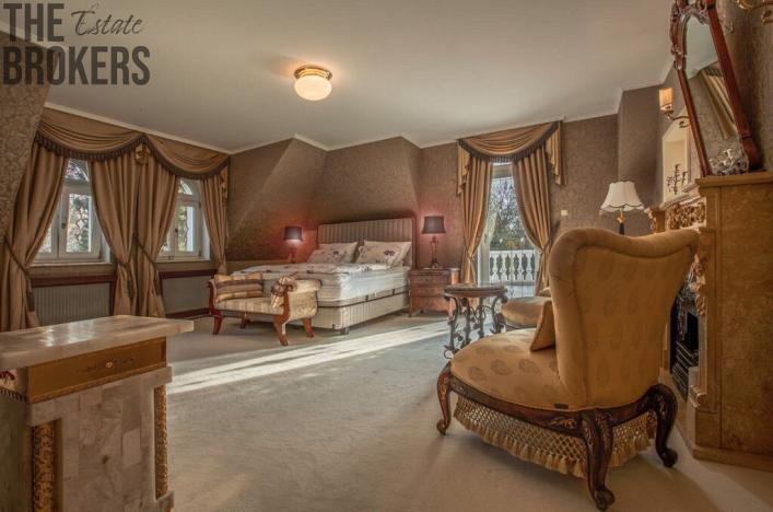 Prodej rodinného domu, Praha - Dolní Měcholupy, U přejezdu, 359 m2