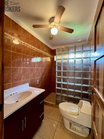 Prodej rodinného domu, Coxen Hole, Roatán, Honduras, 326 m2