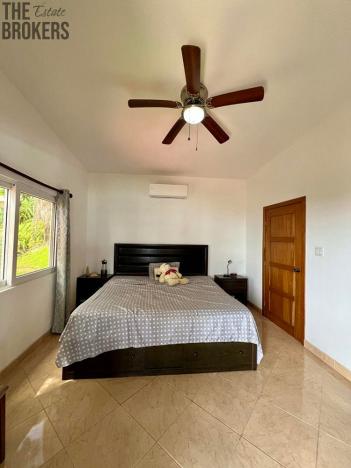 Prodej rodinného domu, Coxen Hole, Roatán, Honduras, 326 m2