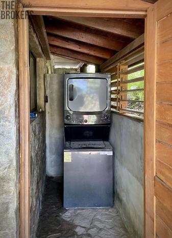 Prodej komerční, Coxen Hole, Roatán, Honduras, 304 m2