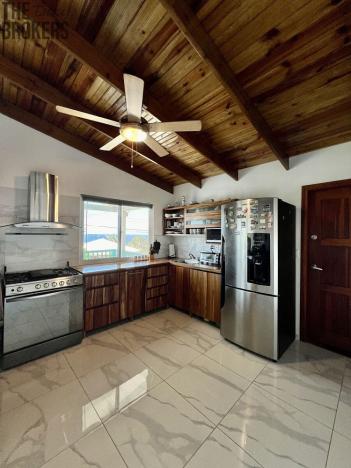 Prodej rodinného domu, Coxen Hole, Roatán, Honduras, 278 m2