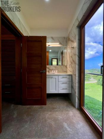 Prodej rodinného domu, Coxen Hole, Roatán, Honduras, 201 m2