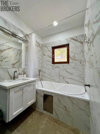 Prodej rodinného domu, Coxen Hole, Roatán, Honduras, 201 m2