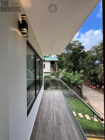 Prodej bytu 3+1, Coxen Hole, Roatán, Honduras, 139 m2