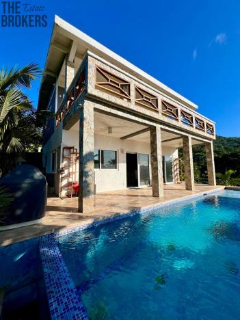 Prodej rodinného domu, Coxen Hole, Roatán, Honduras, 245 m2