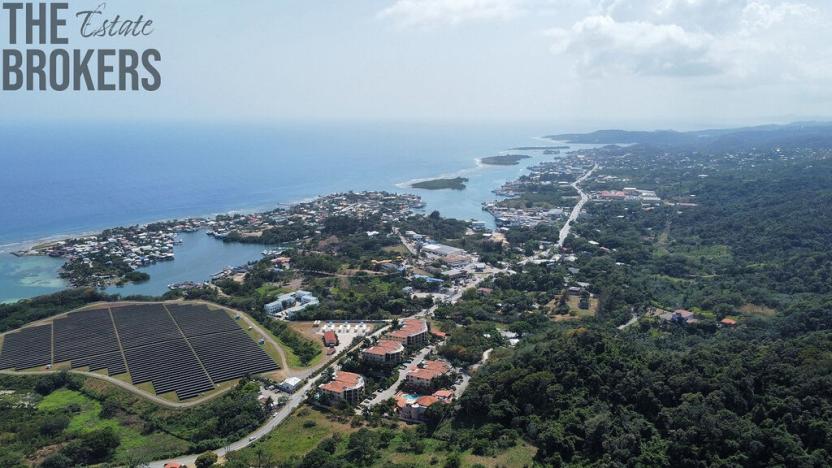 Prodej pozemku, French Harbour, Roatán, Honduras, 2428 m2