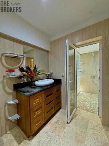 Prodej rodinného domu, Coxen Hole, Roatán, Honduras, 668 m2