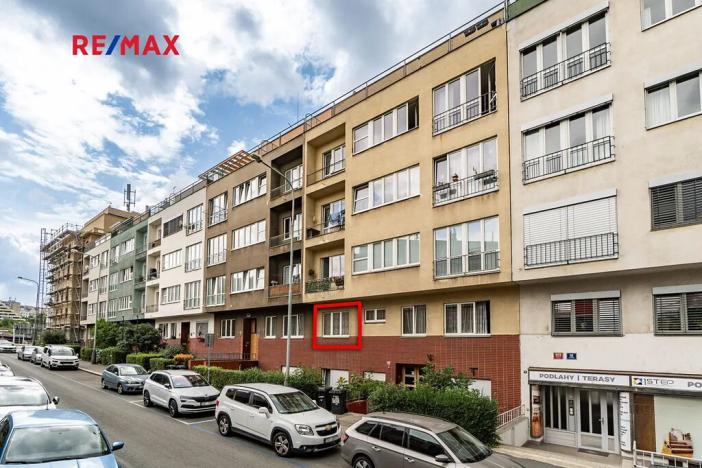 Pronájem bytu 1+kk, Praha - Střešovice, Za Hládkovem, 22 m2