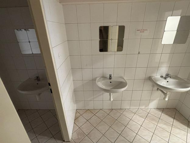 Pronájem obchodního prostoru, Kladno, Komenského, 121 m2