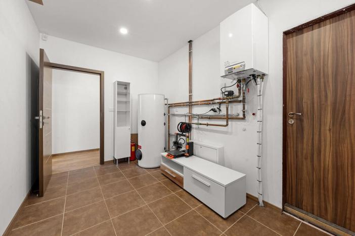 Prodej rodinného domu, Hrádek, 281 m2