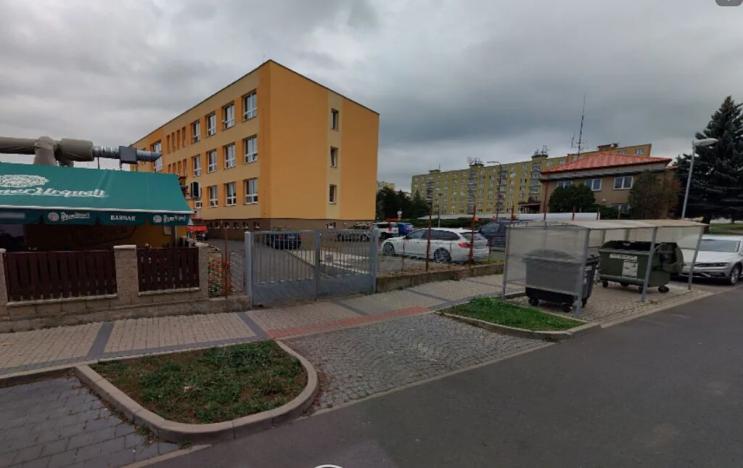 Pronájem komerčního pozemku, Žatec, Bratří Čapků, 18 m2