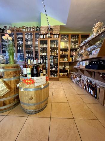 Pronájem restaurace, Turnov, náměstí Českého Ráje, 120 m2