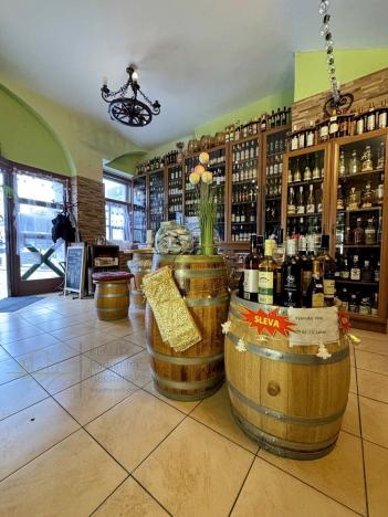 Pronájem restaurace, Turnov, náměstí Českého Ráje, 120 m2