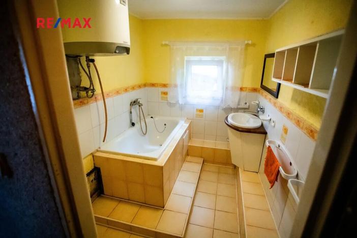 Prodej chaty, Jesenice, U Velkého rybníka, 67 m2