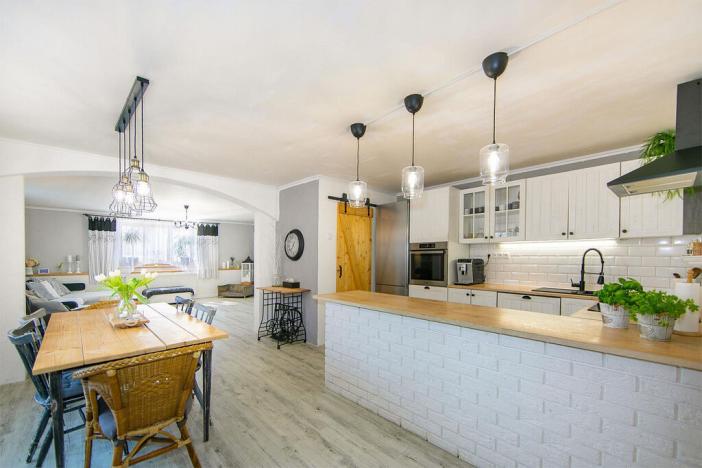 Prodej rodinného domu, Lhotka u Radnic, 208 m2