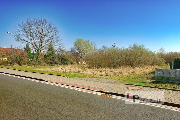 Prodej pozemku, Újezd u Sezemic, 875 m2