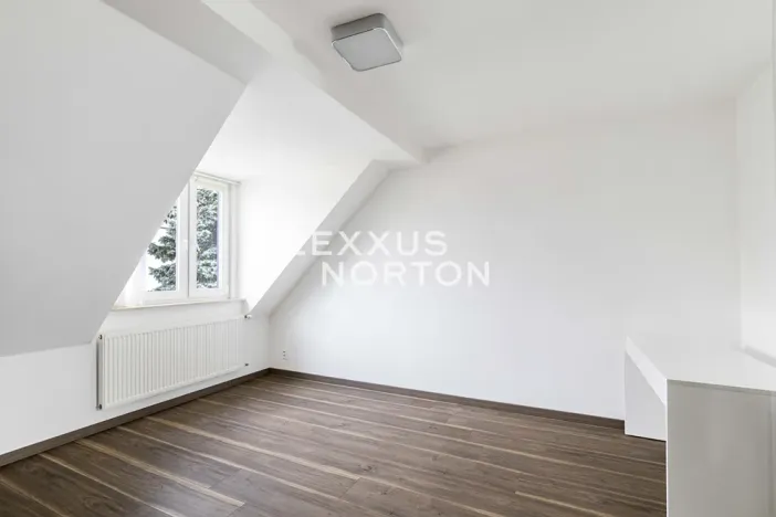 Prodej rodinného domu, Praha - Libuš, K hájovně, 270 m2