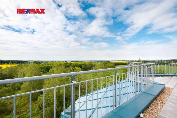 Prodej výrobních prostor, Strančice, 2325 m2