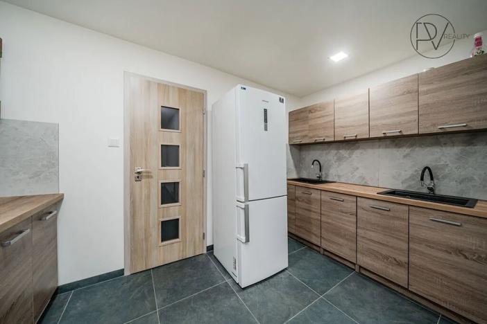 Prodej ubytování, Řeka, 250 m2