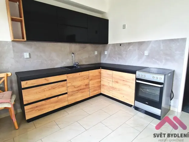 Pronájem bytu 3+1, Praha - Holešovice, Dělnická, 88 m2