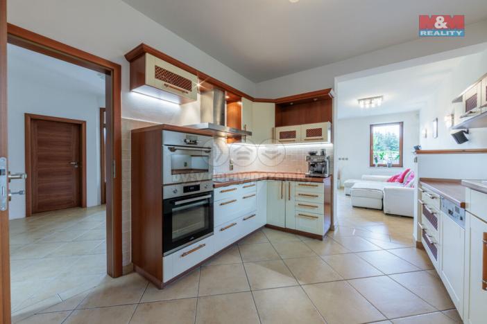 Prodej rodinného domu, Nová Role - Mezirolí, 221 m2