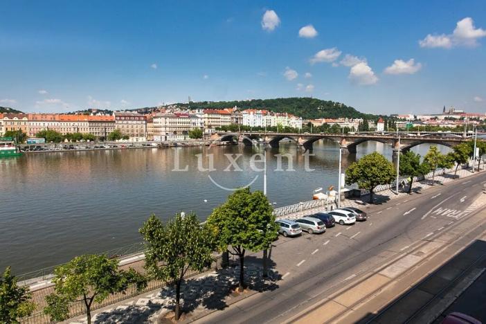 Pronájem bytu 6+kk a větší, Praha - Nové Město, Rašínovo nábřeží, 200 m2