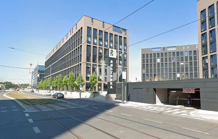 Pronájem kanceláře, Praha - Karlín, Rohanské nábřeží, 565 m2