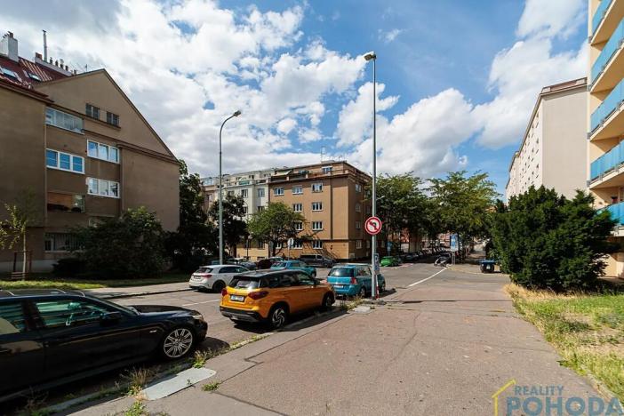 Prodej bytu 2+1, Praha - Žižkov, Biskupcova, 69 m2