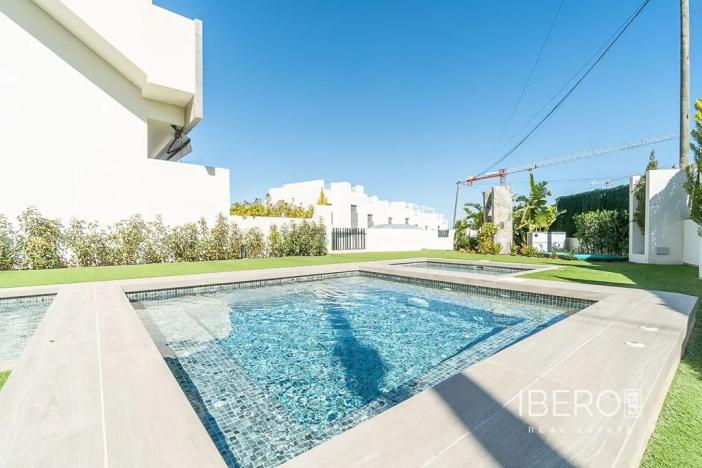 Prodej bytu 4+kk, Las Palmas de Gran Canaria, Španělsko, Calle Los Balcones, 74 m2