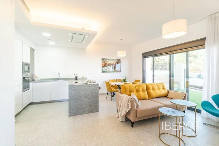 Prodej bytu 4+kk, Las Palmas de Gran Canaria, Španělsko, Calle Los Balcones, 74 m2