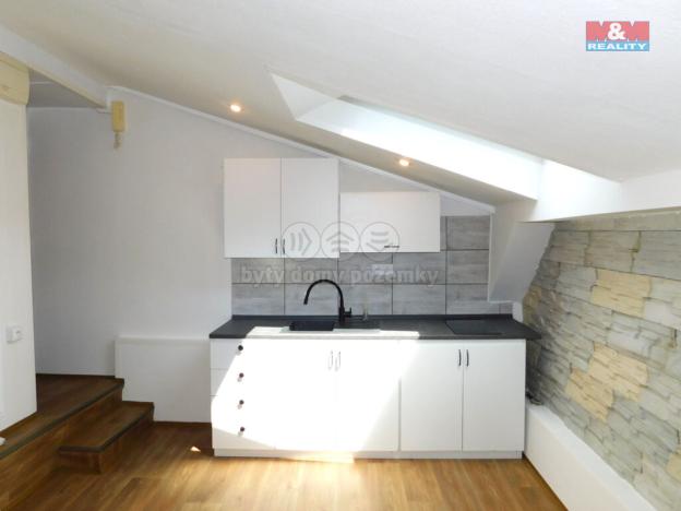 Pronájem bytu 1+1, Mariánské Lázně, Třebízského, 29 m2