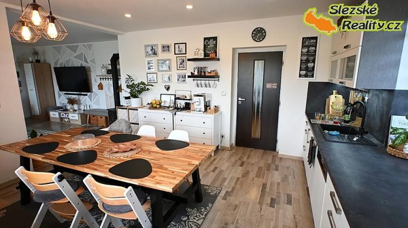 Prodej rodinného domu, Vitiněves, 290 m2