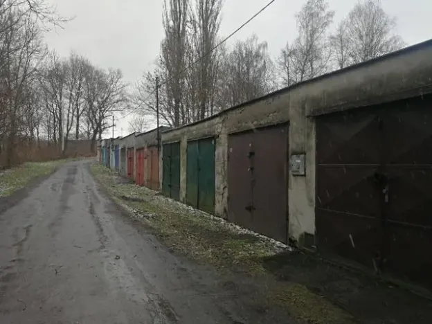 Pronájem garáže, Ostrava, Radvanická, 20 m2