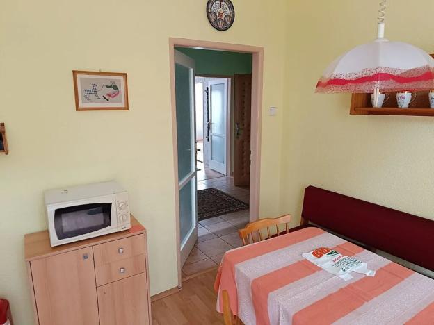 Prodej bytu 2+1, Karlovy Vary, Vítězná, 72 m2