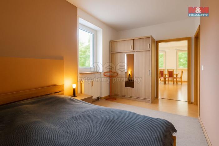 Prodej bytu 3+1, Karlovy Vary - Stará Role, Nerudova, 66 m2