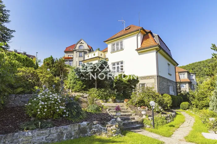 Pronájem vily, Černošice, V Horce, 165 m2