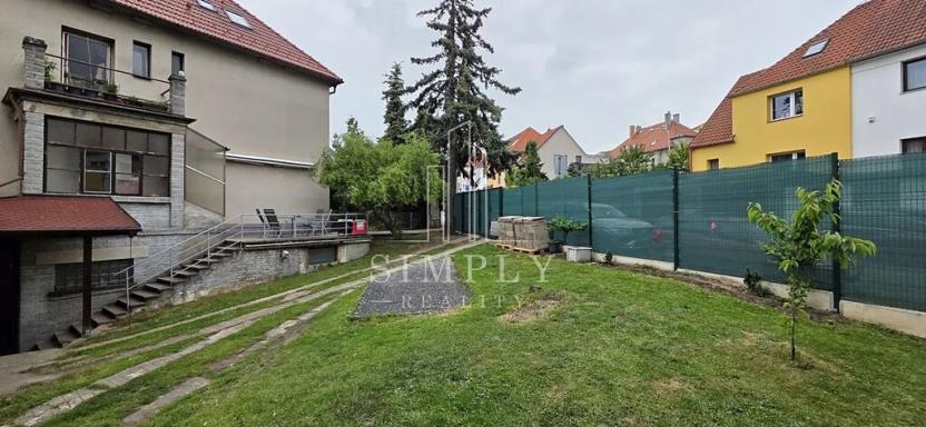 Prodej obchodního prostoru, Praha - Hostivař, Herbenova, 360 m2