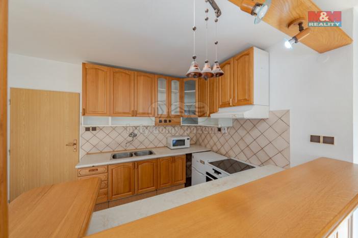 Prodej komerční nemovitosti, Velké Karlovice - Malé Karlovice, 150 m2