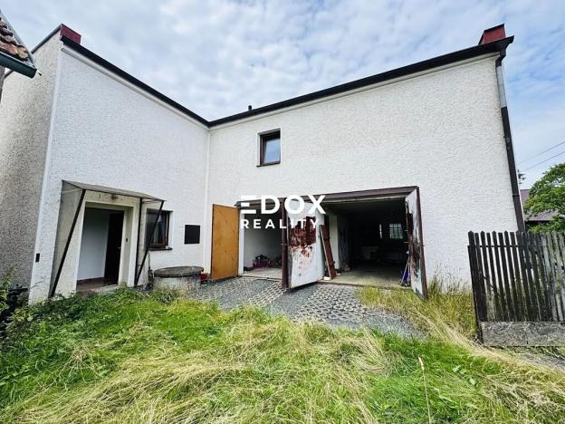 Prodej rodinného domu, Vlkaneč, 244 m2