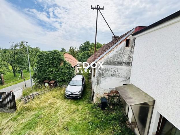 Prodej rodinného domu, Vlkaneč, 244 m2