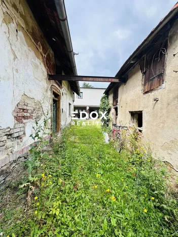 Prodej rodinného domu, Vlkaneč, 244 m2