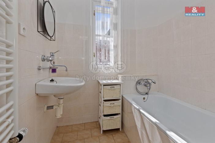 Prodej rodinného domu, Nové Hrady, 360 m2