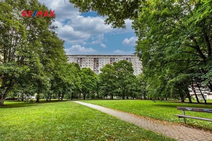 Prodej bytu 2+kk, Praha - Kobylisy, Chabařovická, 47 m2