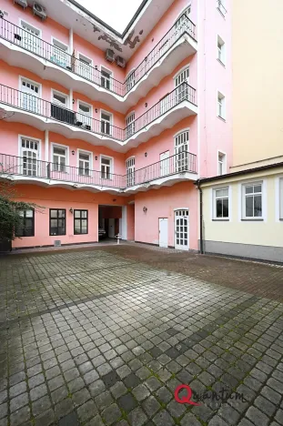 Prodej restaurace, Praha - Nusle, Slavojova, 149 m2