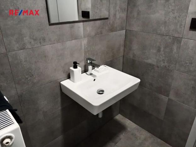 Pronájem skladu, Velké Meziříčí, Karlov, 476 m2