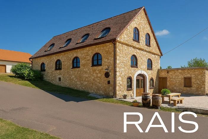 Prodej zemědělské usedlosti, Znojmo, 187 m2
