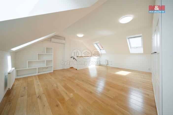 Prodej bytu 4+kk, Šlapanice, Kosmákova, 113 m2